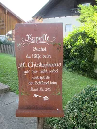 Schild vor Christophoruskapelle